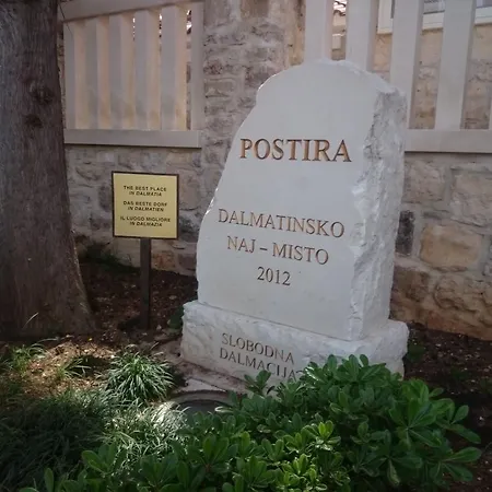 Semesterbostad Jere Postira